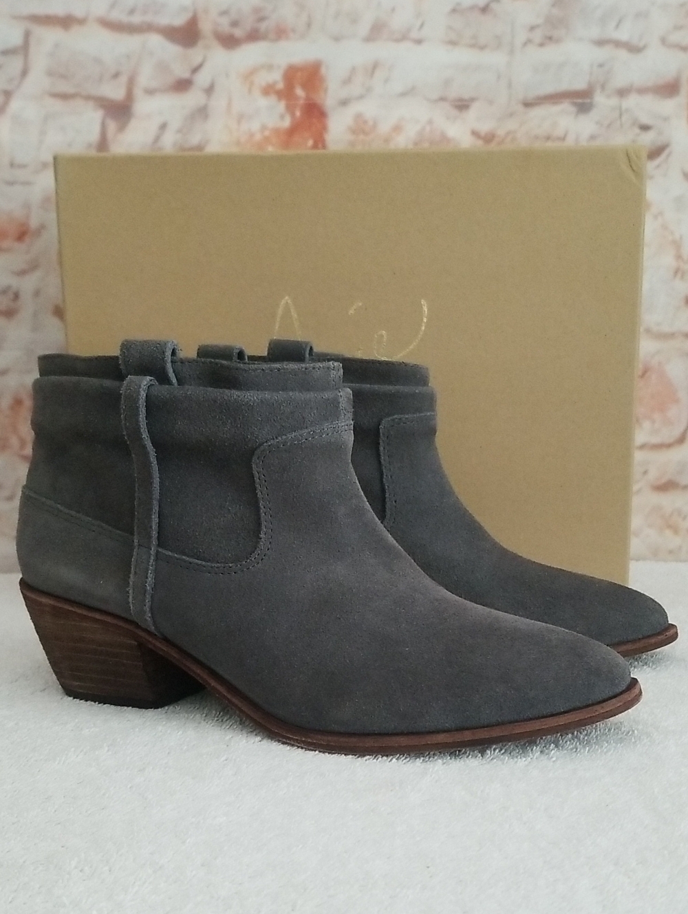 New Joie Ajax Suede Bootie